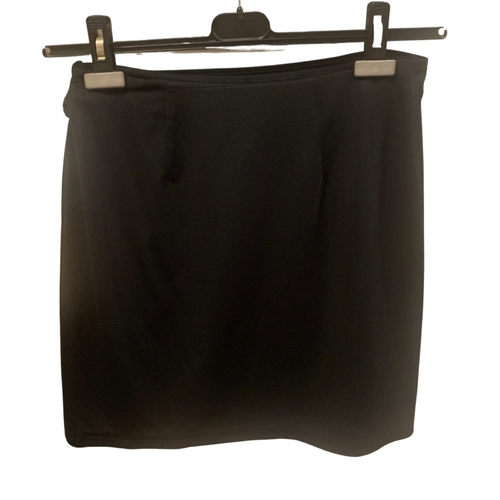 Item black wrap mini skirt, ties on side. medium - Picture 2 of 3